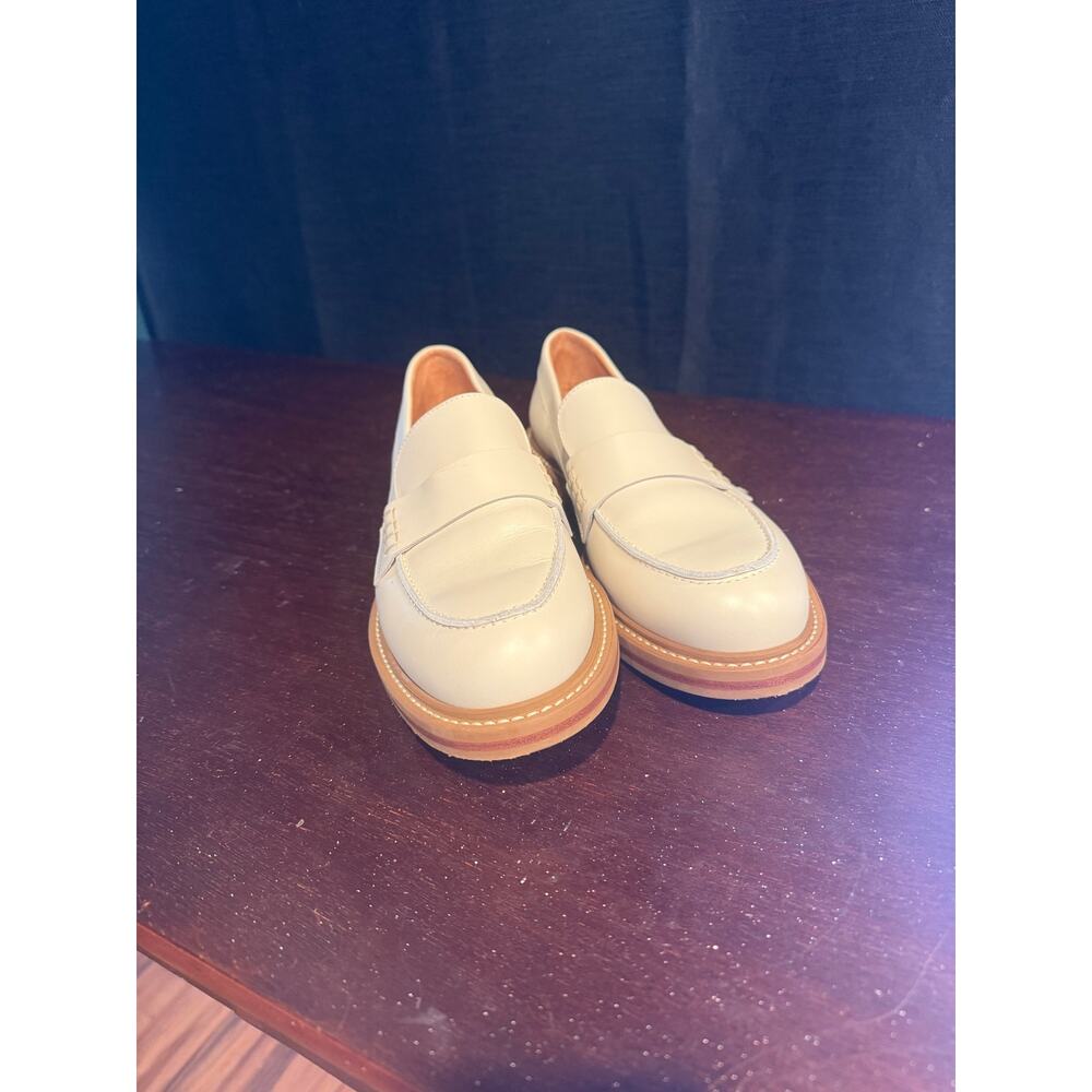 DEMI PEBBLED LEATHER LOAFER